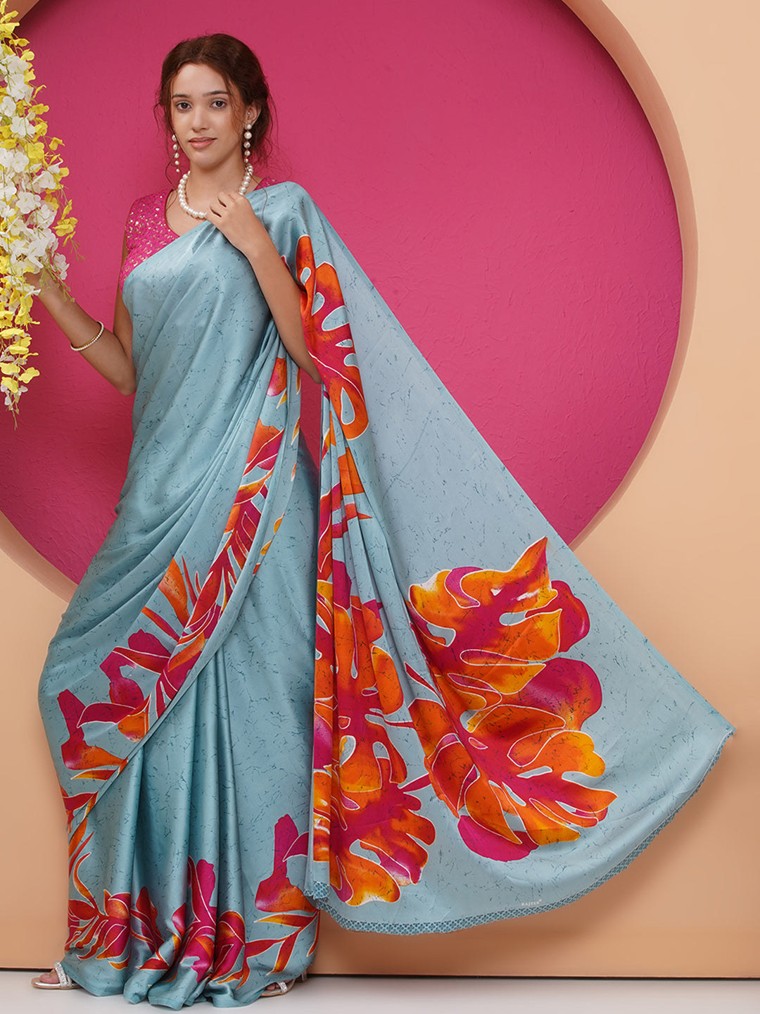 Graphic Printed Crepe-Silk Saree - Light Blue