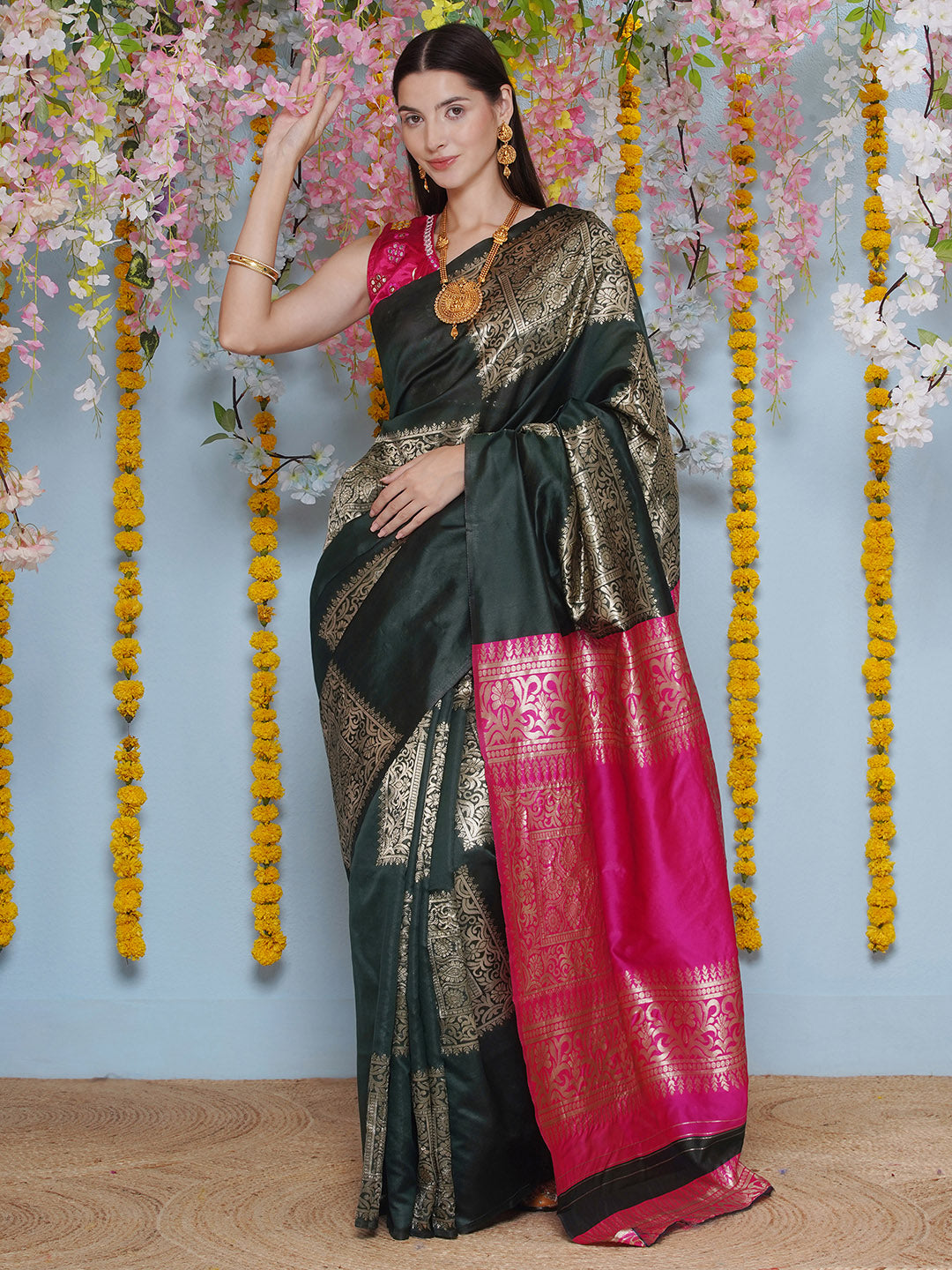 Silk Jacquard Zari Kanjeevaram Saree - Dark Green & Magenta Pink