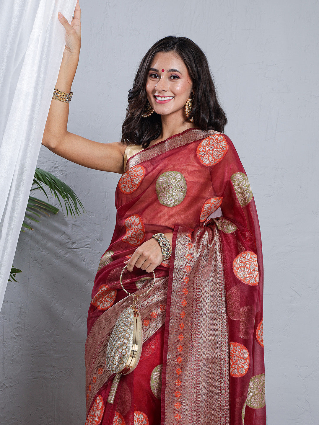Banarasi Organza Woven Saree – Maroon
