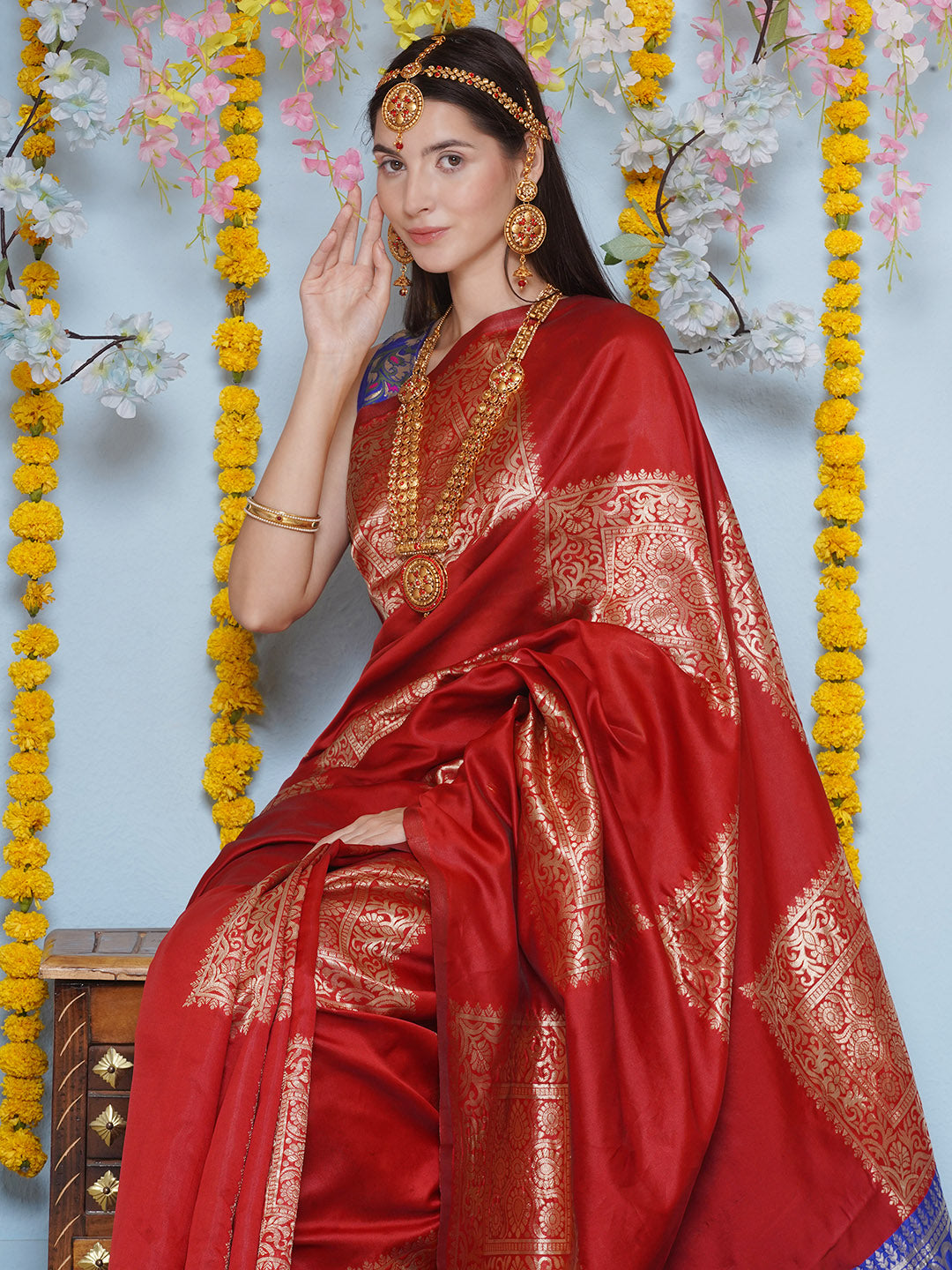 Silk Jacquard Zari Kanjeevaram Saree - Red & Blue