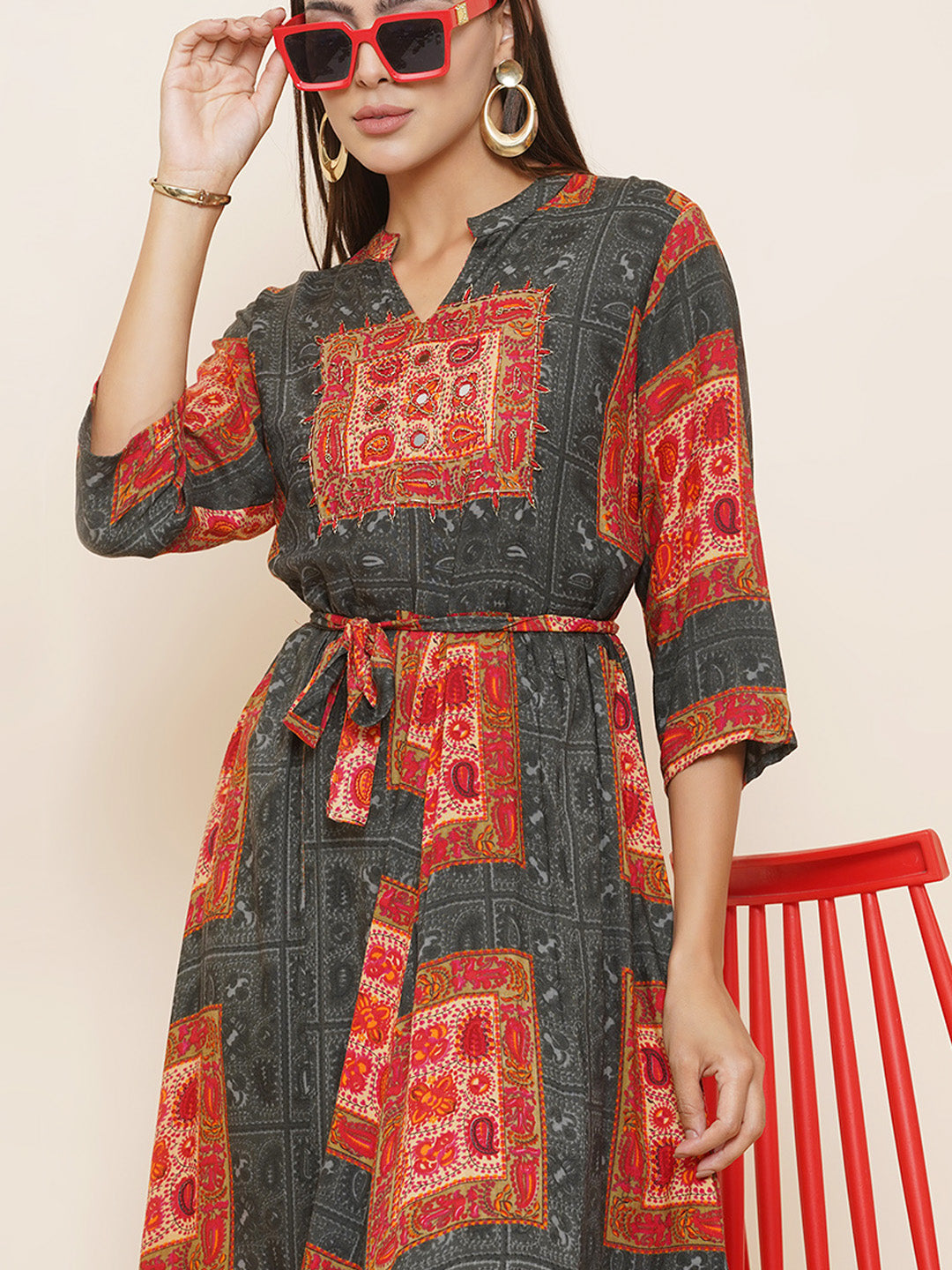 Motifs Printed Dress - Grey & Orange