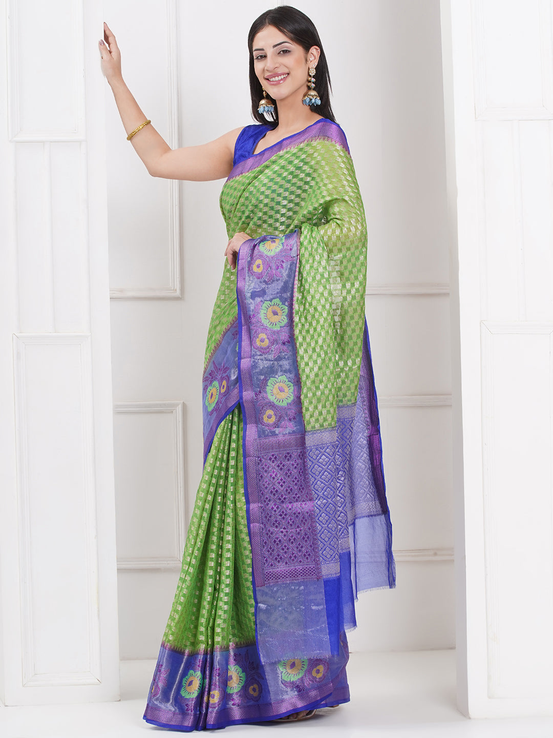 Banarasi Pure Georgette Floral Woven Saree – Green