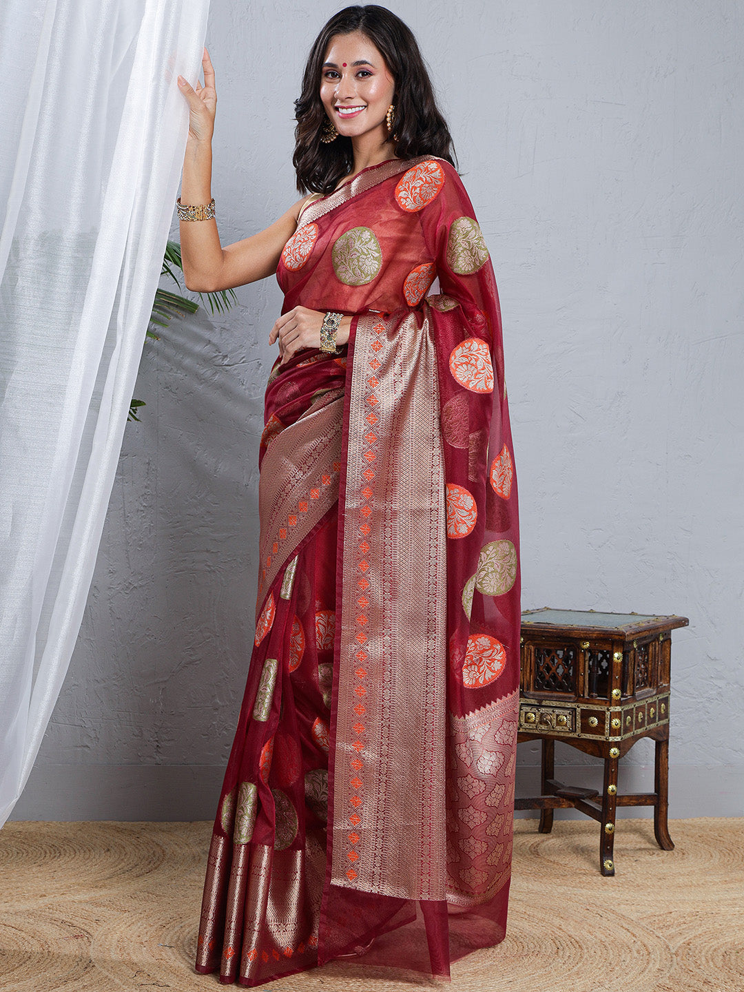 Banarasi Organza Woven Saree – Maroon