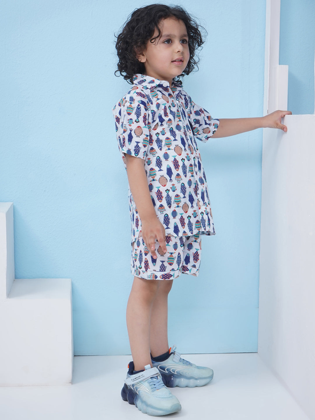 Boys Motifs Printed Short Set - White & Blue