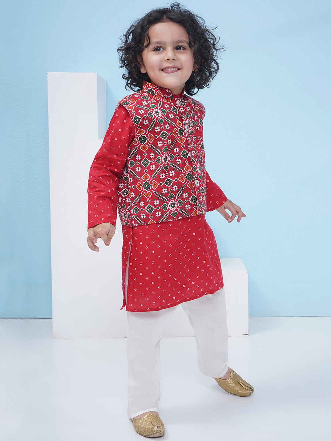 Boys Patola Print Cotton Kurta with Pajama With Jacket - Red