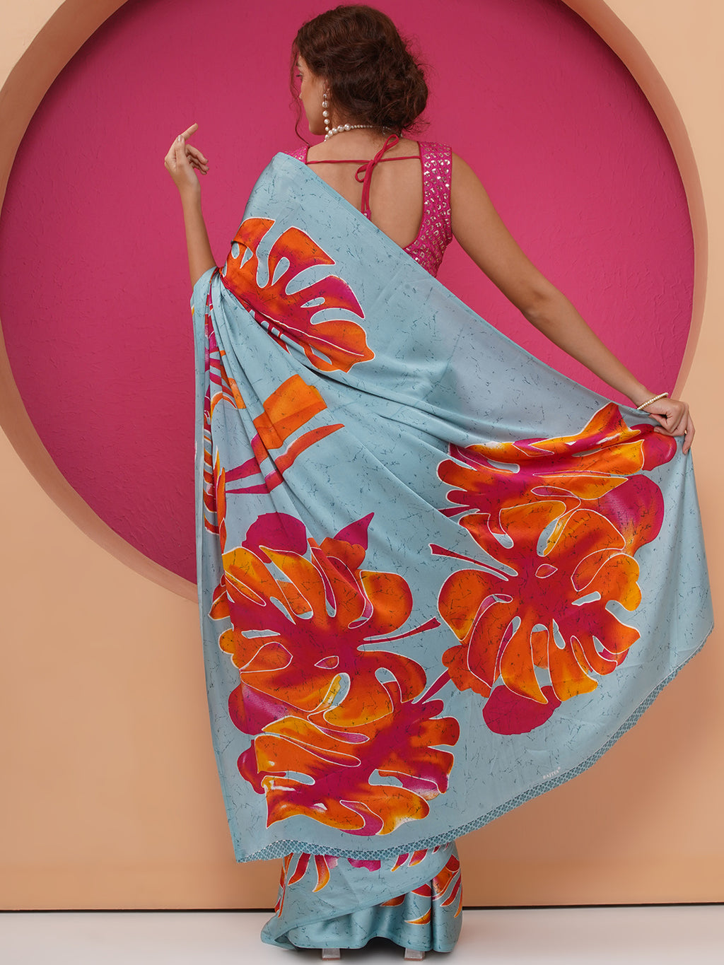 Graphic Printed Crepe-Silk Saree - Light Blue