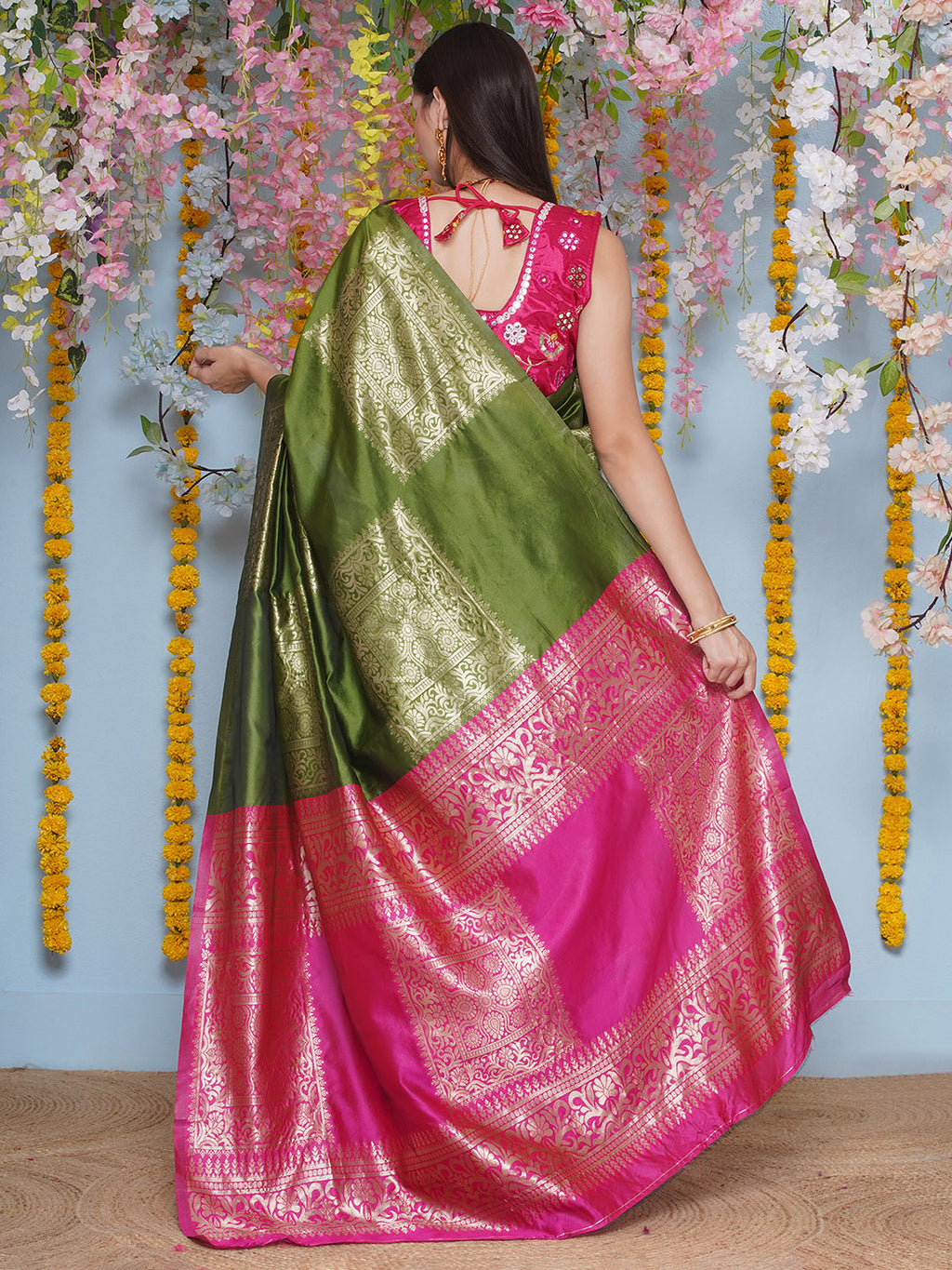 Silk Jacquard Zari Kanjeevaram Saree - Bottle Green & Magenta Pink