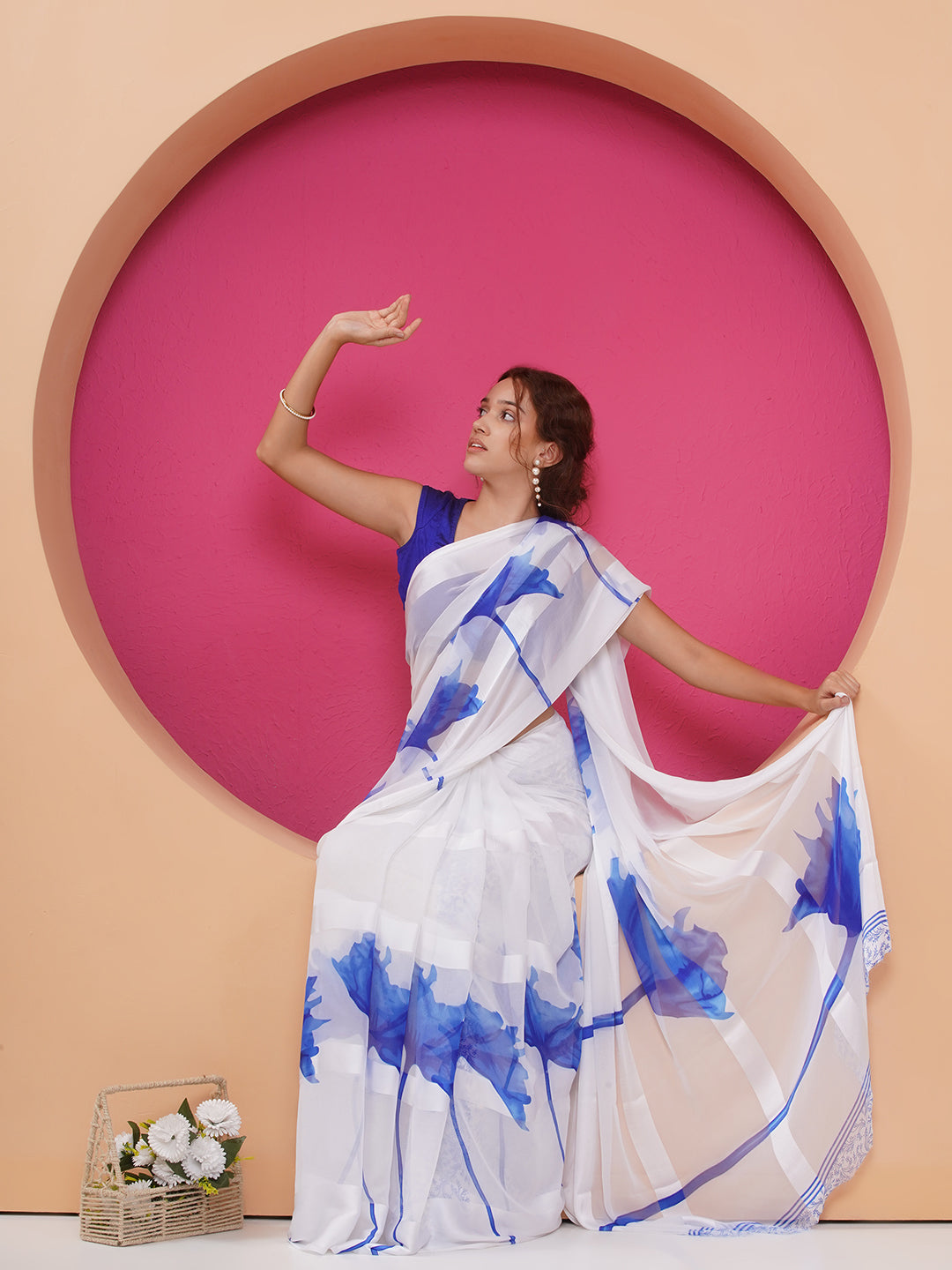 Floral Print Chiffon Saree - White-Blue