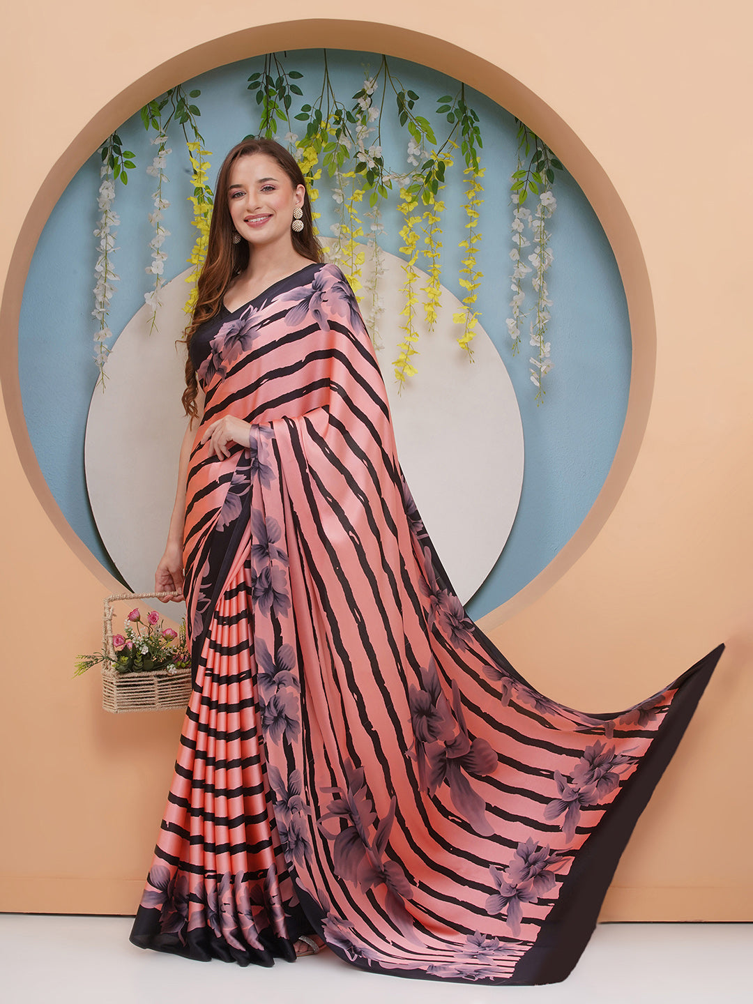 Graphic Printed Crepe-Silk Saree - Peach & Black