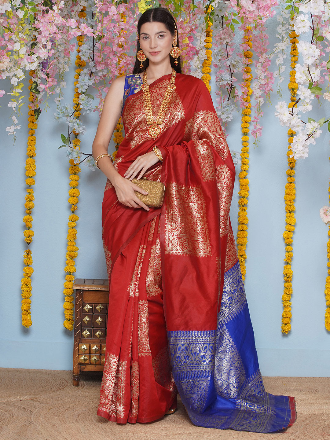 Silk Jacquard Zari Kanjeevaram Saree - Red & Blue