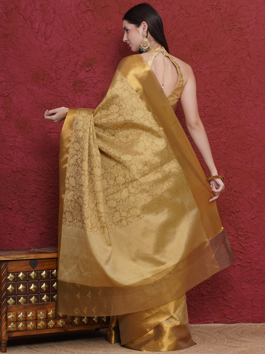 Banarasi Handwoven Tissue Tanchoi Brocade Border Saree - Gold