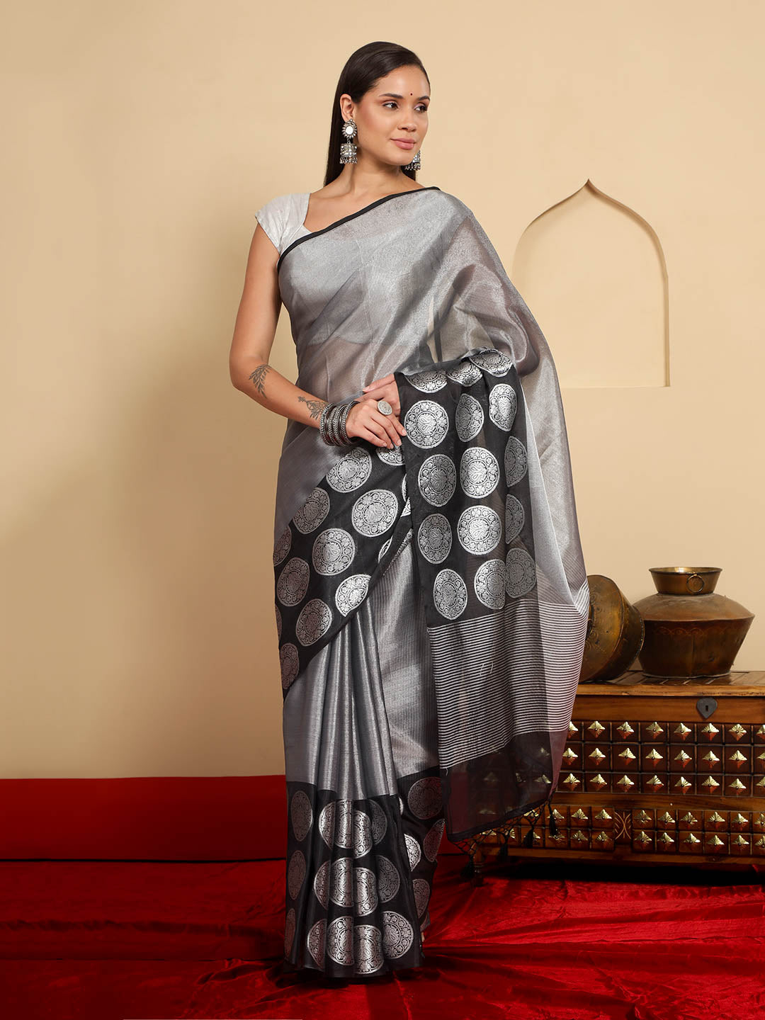 Buwanisha - Grey